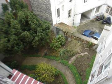 Une image contenant plein air, fentre, btiment, plante

Le contenu gnr par lIA peut tre incorrect.