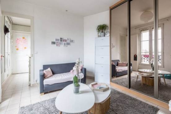 Une image contenant intrieur, mur, dcoration dintrieur, sol

Le contenu gnr par lIA peut tre incorrect.